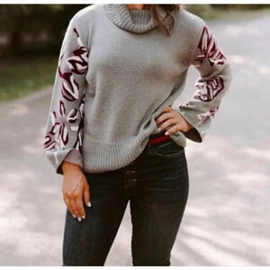 Women's Cabi Gray & Purple Floral Cowl Neck Sweater M